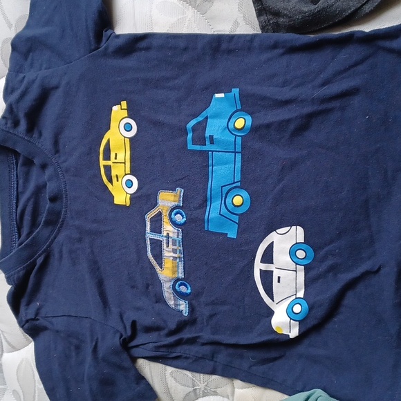 Bundle of 16 boys short sleeve tee shirts 5T, Old Navy, GAP, Garanamials… - Picture 10 of 16